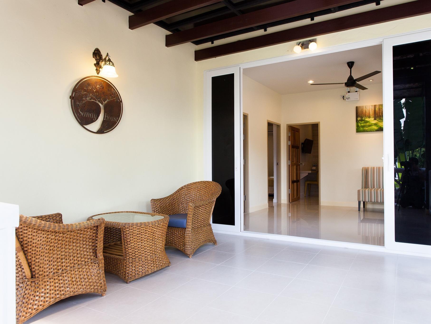 Sandy House Rawai Экстерьер фото